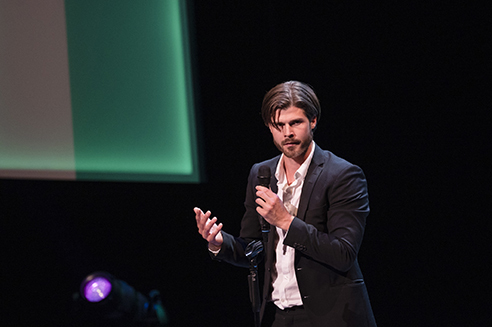 Heddaprisen 2022 Beste regi Johannes Holmen Dahl Tid for glede Foto Skjalg Vold 93